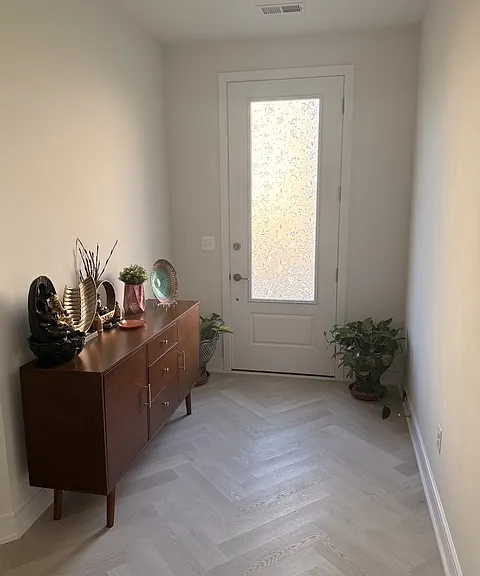 Entry way