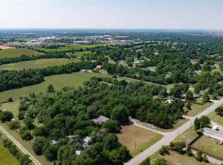 1015 S Morgan Rd, Mustang, OK 73064