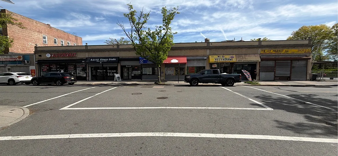 40-50 4th Avenue - Store #4 (44B) — Photo 1