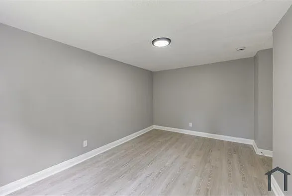 2605 Fairview Ave — Photo 10