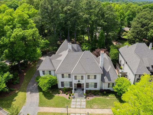 2301 Caylors Woods Cv, Germantown, TN 38138