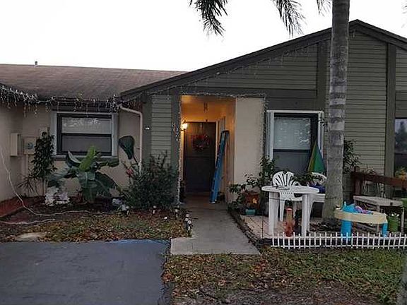 2nd image of 8076 NW 41st Ct