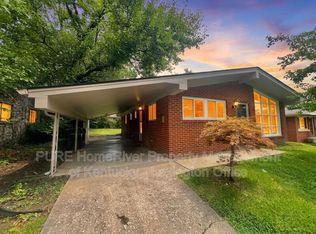2009 Saint Christopher Dr, Lexington, KY 40502