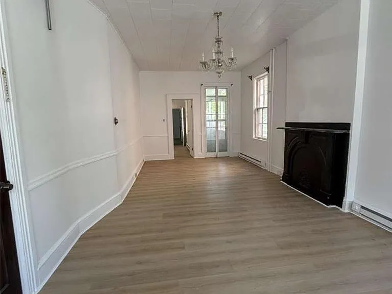 610 W Norwegian St #1 — Photo 2