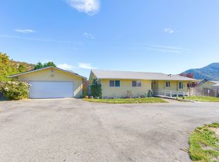 309 NE Terry Ln, Grants Pass, OR 97526