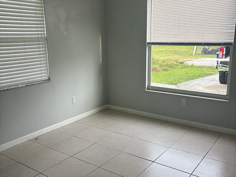 5235 SE Primrose Way — Photo 9