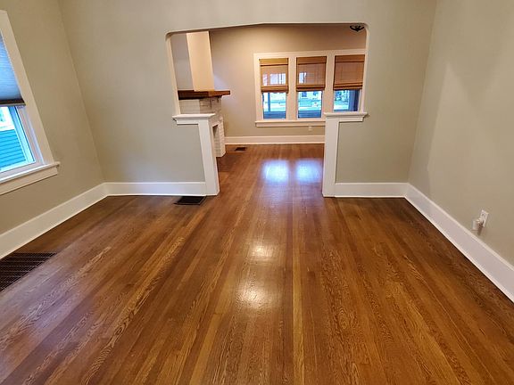4th image of 340 Monteray Ave