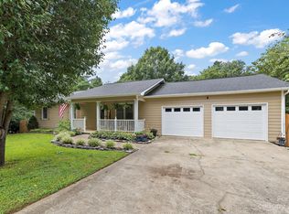 3875 Mint Ct, Hudson, NC 28638