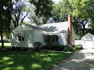 811 SE Tecumseh Rd, Tecumseh, KS 66542