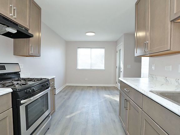 5th image of 675 Greenfield Ct APT D1