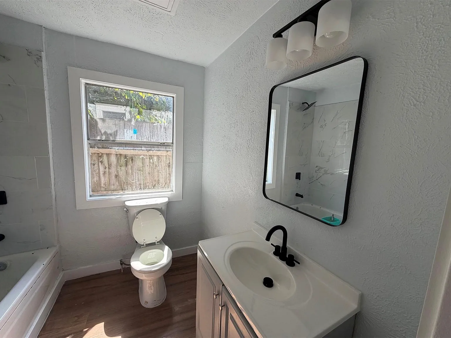 4 bed, 2.5 bath, 1248 sqft, $1,850 — Photo 4