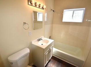 522 N 3rd Ave, Villa Park, IL 60181