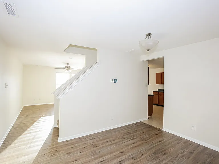 7322 Fox Point Dr — Photo 7