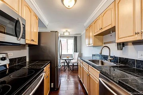 5th image of 1035 N Colorado Blvd APT 405