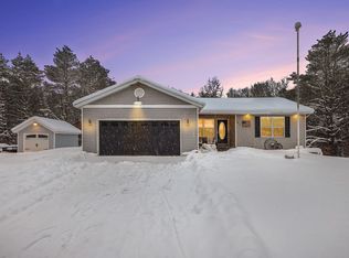 7473 Rolling Pines Dr, Howard City, MI 49329