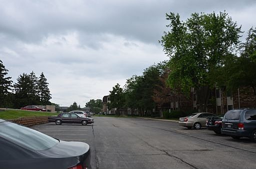 5th image of 229 W Court Of Shorewood APT 3A