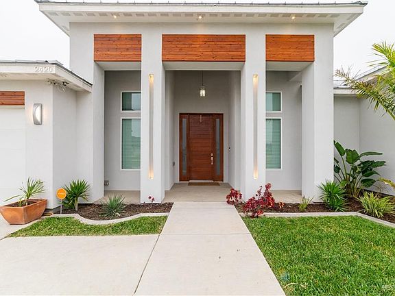 5th image of 2420 Moreno Dr