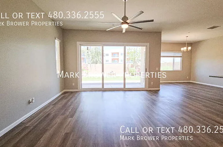 7358 W Phelps Rd — Photo 10