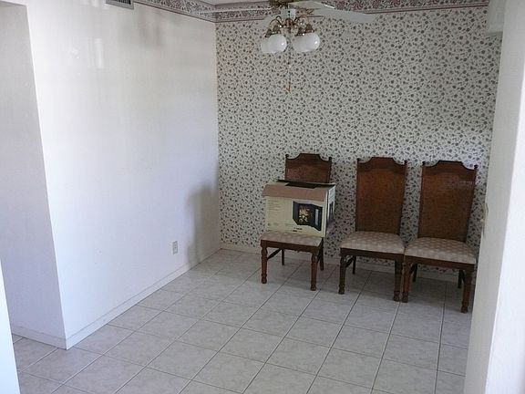 5th image of 1504 N 12th Ct APT 6B