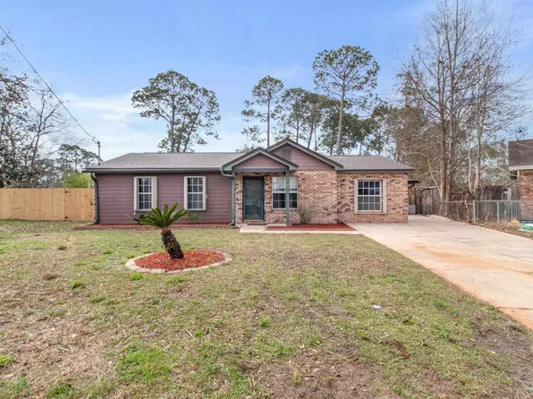 7917 Comet Ct, Pensacola, FL 32506