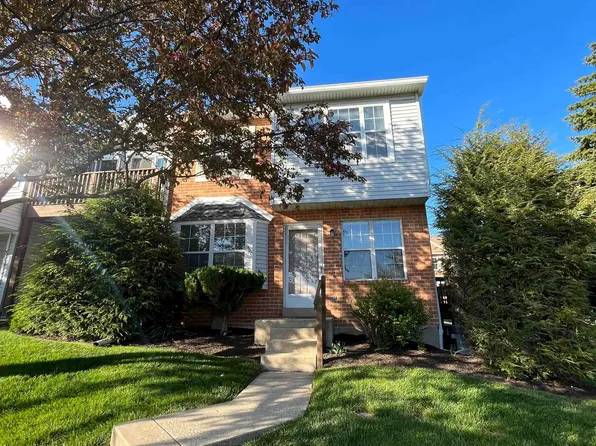 500 Crystal Ln #19A, Norristown, PA 19403