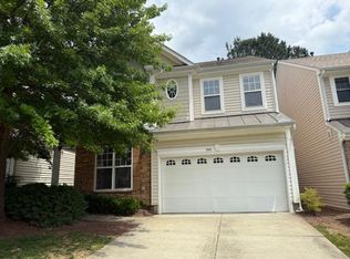 405 Hilltop View St, Cary, NC 27513