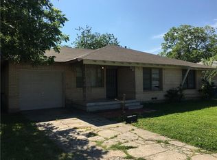 2320 Utica Dr, Dallas, TX 75227