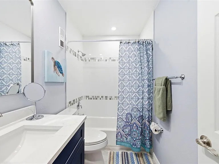201 Pompano Dr SE #C — Photo 21