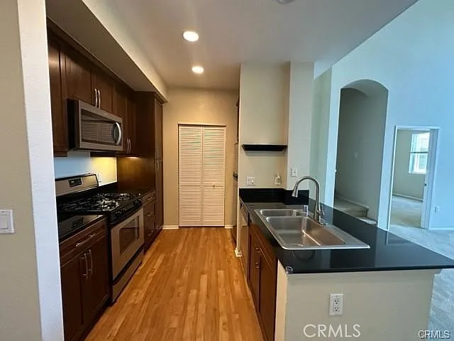 2 bed, 1274 sqft, $3,495 — Photo 2
