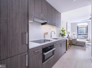 1211 Van St SE #1010, Washington, DC 20003