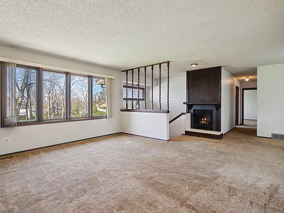 3rd image of 3008 San Salvador Dr