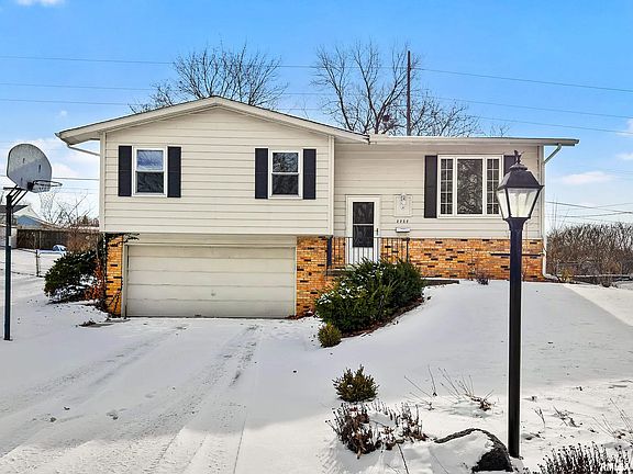 2nd image of 2232 W Warwick Dr #1