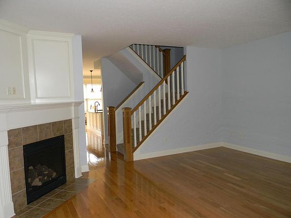 3rd image of 3735 Foresta Grand Dr