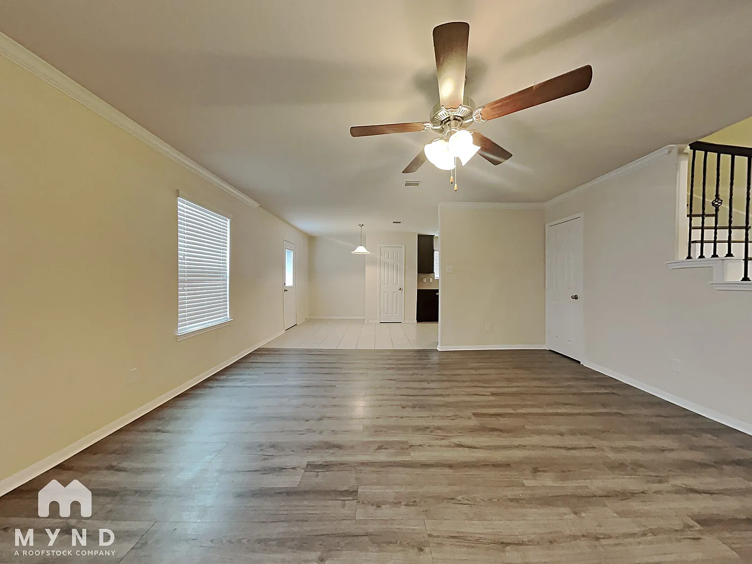 4 bed, 2.5 bath, 2222 sqft, $2,235 — Photo 3