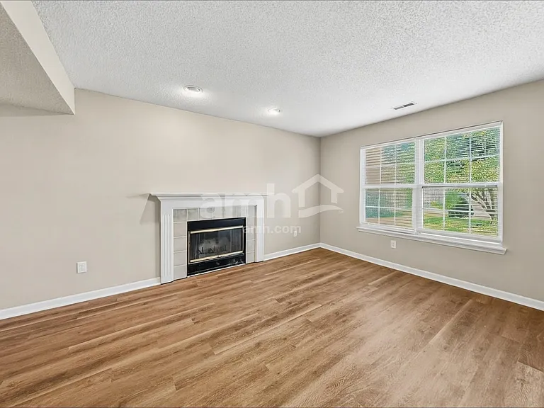 18987 Prairie Crossing Dr — Photo 5