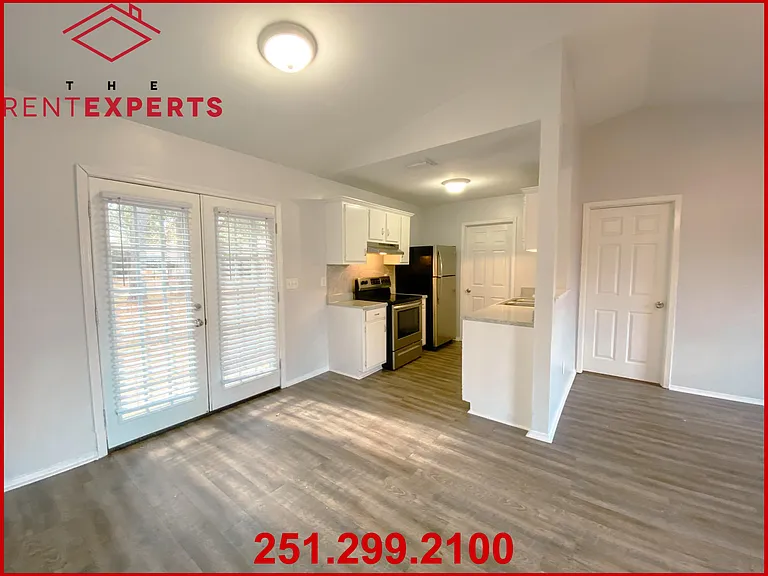 9641 Royal Woods Ct — Photo 6