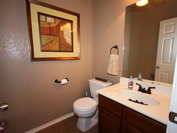 3rd image of 163 Katherine Way