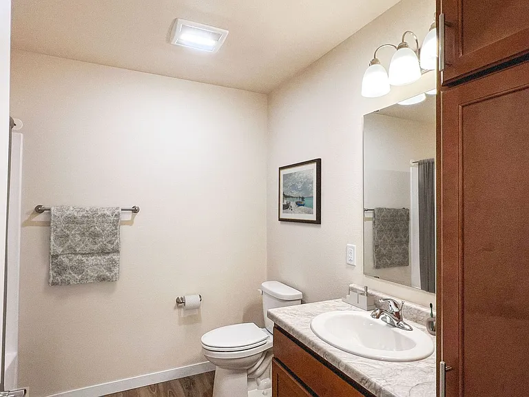 713 Caroline St — Photo 16