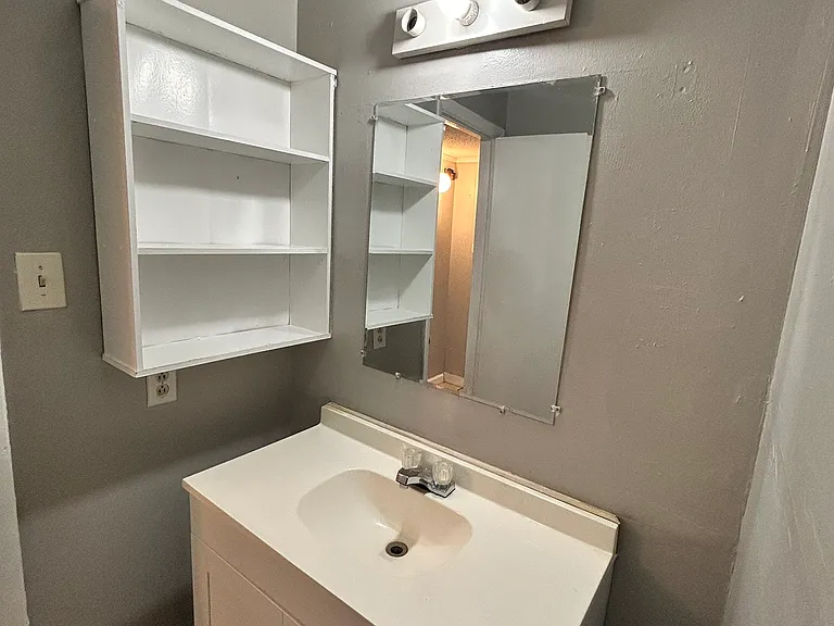 1600 Brentwood Dr — Photo 7