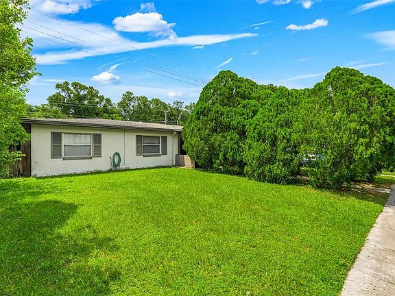 2nd image of 2304 COLTON DRIVE