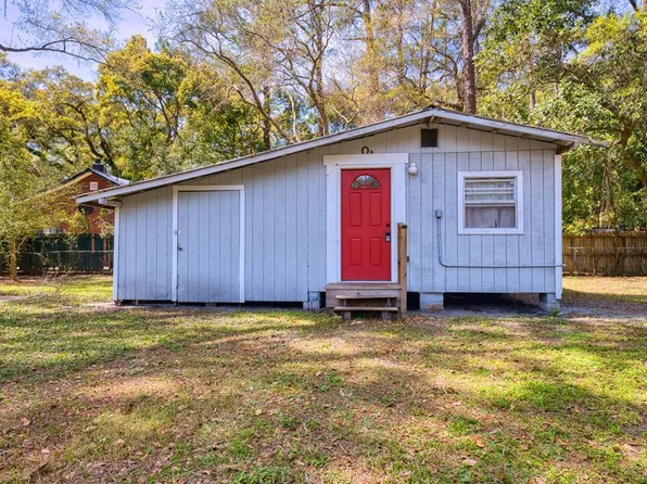 50 Bayview Dr, Apalachicola, FL 32320