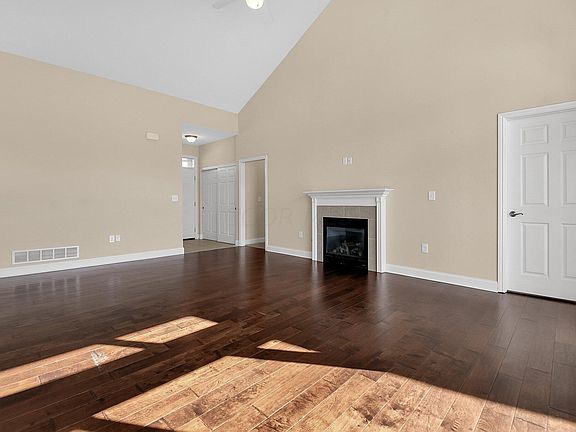 5th image of 5903 Parchment Dr