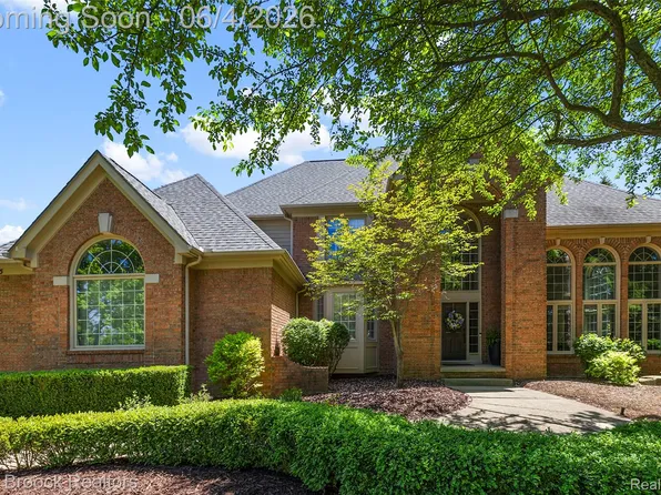 4975 Crestone Way, Rochester, MI 48306