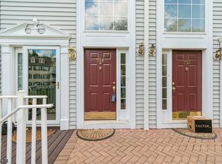 734 Magnolia Ln, Branchburg, NJ 08876