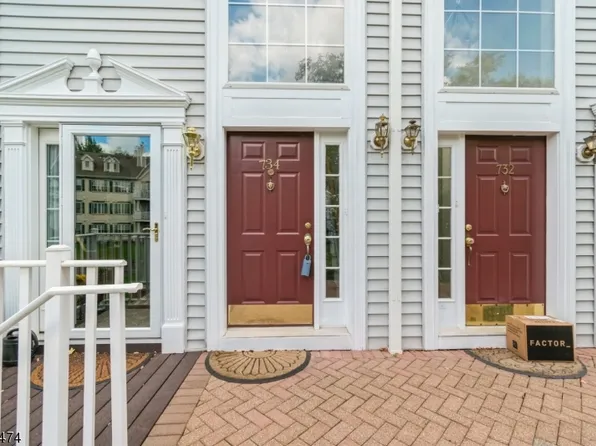 734 Magnolia Ln, Branchburg Twp., NJ 08876