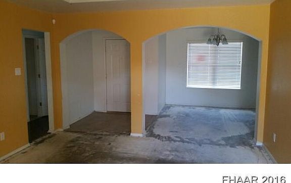 4th image of 1316 Dixon Cir