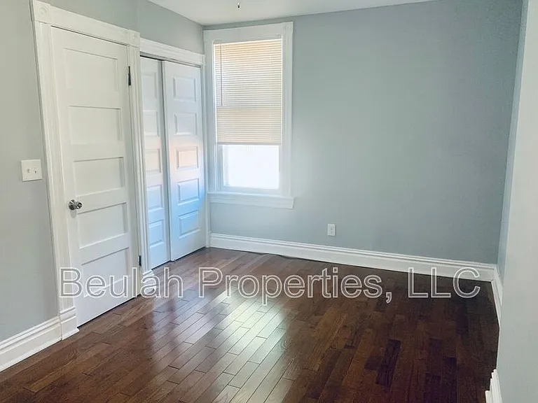 2409 S 12th St #3F — Photo 8