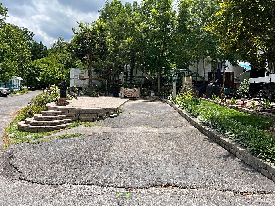 1st image of 4229 E Pkwy Lot 73