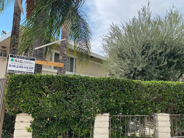 3104 Montrose Ave — Photo 29