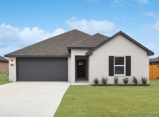 7413 N 155th Ave E, Owasso, OK 74055